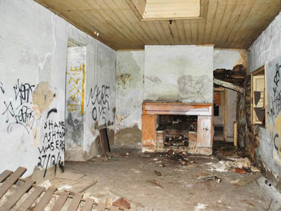 Room 8